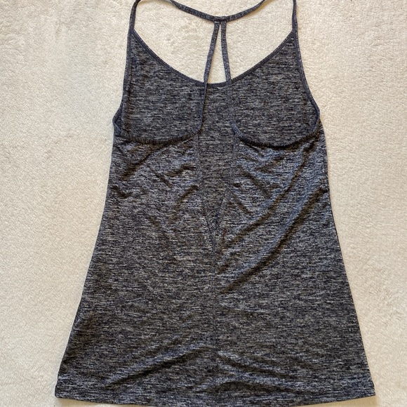 BUNDLE: two Nike Dri-Fit strappy performance tanks Sz S - Picture 8 of 14